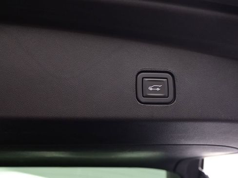 Used 2024 Cadillac Lyriq Luxury RWD image 33