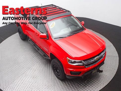 Used 2020 Chevrolet Colorado W/T w/ WT Convenience Package AWD/4WD image 3