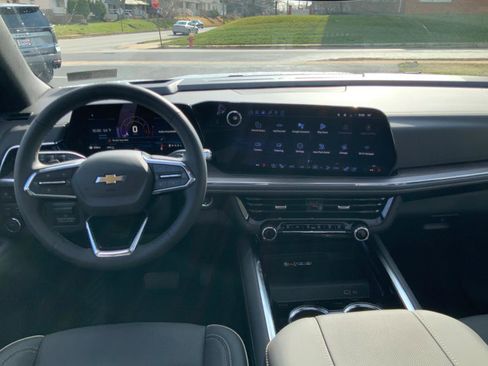 New 2026 Chevrolet Tahoe Premier AWD/4WD image 19