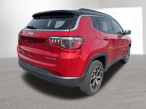 Used 2025 Jeep Compass Limited image 5