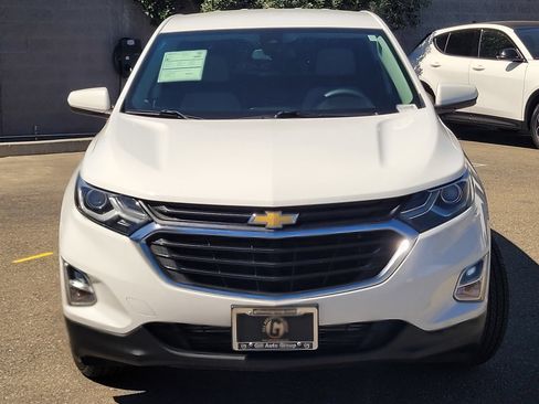 Used 2020 Chevrolet Equinox LT w/ LPO, Floor Liner Package AWD/4WD image 2