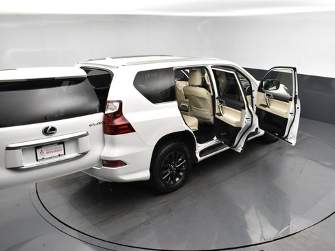 Used 2020 Lexus GX 460 Premium AWD/4WD image 24