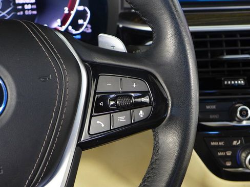 Used 2023 BMW 530e 530e iPerformance w/ Convenience Package image 29