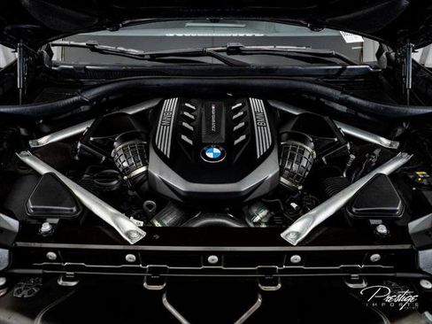 Used 2021 BMW X7 M50i AWD/4WD image 4