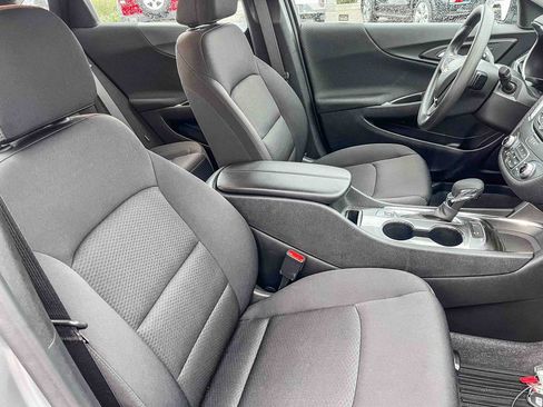 Used 2025 Chevrolet Malibu LT image 15