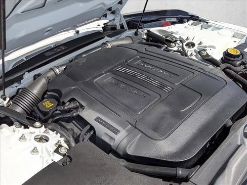 Used 2018 Jaguar F-TYPE Coupe RWD image 20