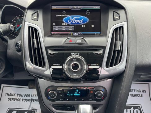 Used 2014 Ford Focus Titanium image 23