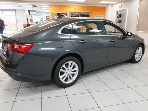Used 2016 Chevrolet Malibu LT w/ Driver Confidence Package FWD image 11
