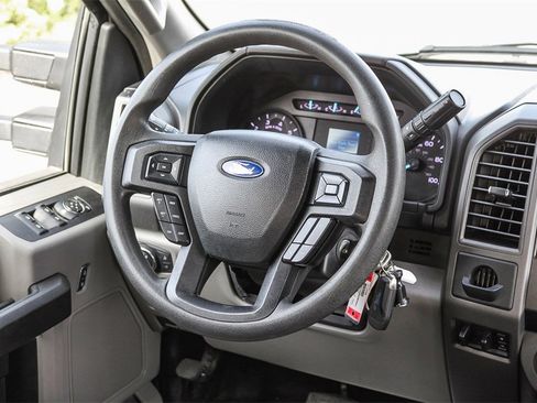 Used 2019 Ford F250 XL w/ Power Equipment Group image 19