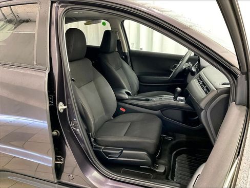 Used 2017 Honda HR-V EX image 11