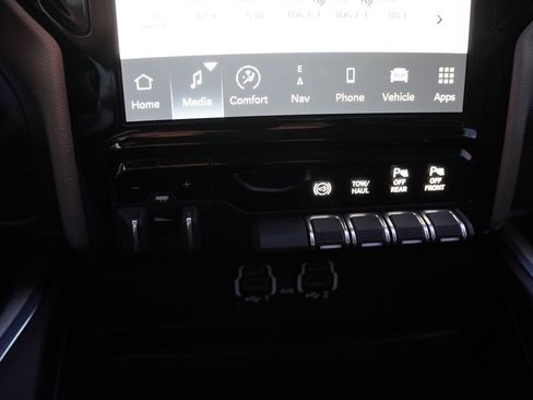 Certified 2023 RAM 3500 Laramie image 27