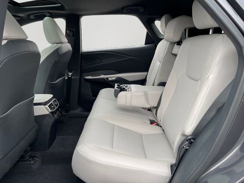 Used 2025 Lexus RX 350 Premium image 10