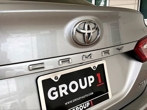 Used 2018 Toyota Camry XLE w/ Driver Assist Package FWD image 29