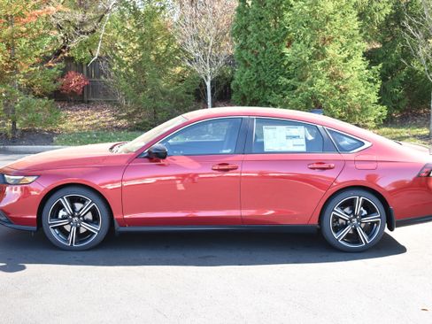 New 2025 Honda Accord Sport image 4