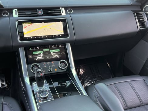 Used 2020 Land Rover Range Rover Sport HSE Dynamic image 26