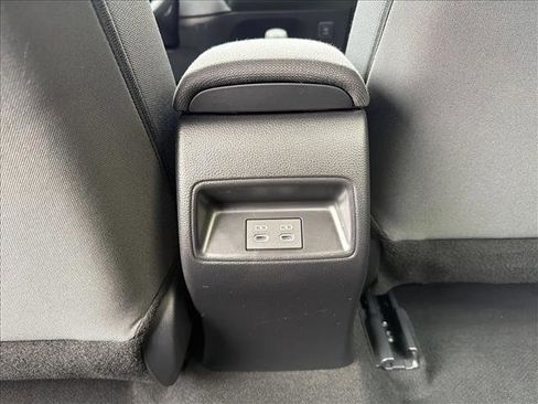 Used 2025 Toyota Corolla LE image 23