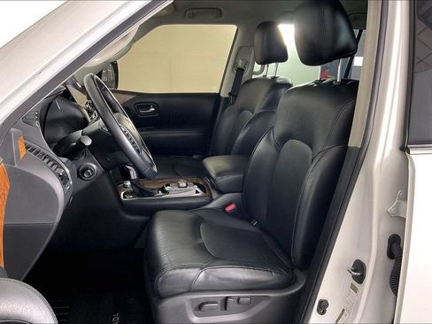 Used 2023 Nissan Armada SL w/ Captain's Chairs Package AWD/4WD image 32