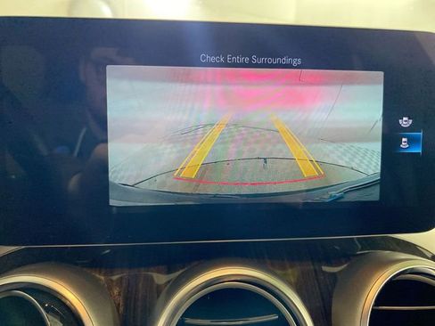 Used 2020 Mercedes-Benz GLC 300 GLC 300 image 38