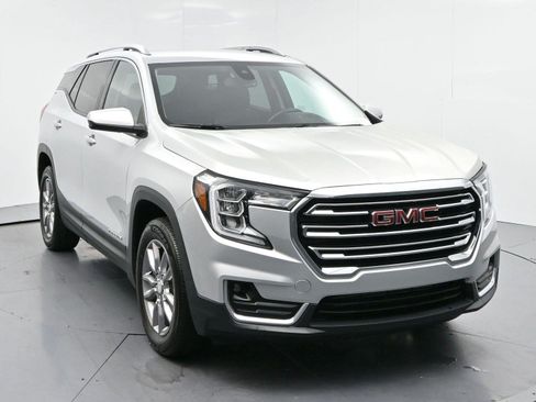 Used 2022 GMC Terrain SLT AWD/4WD image 2