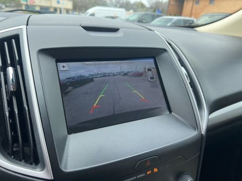 Certified 2019 Ford Edge SEL image 13