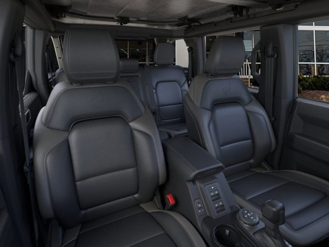 Used 2025 Ford Bronco Outer Banks w/ Sasquatch Package AWD/4WD image 10
