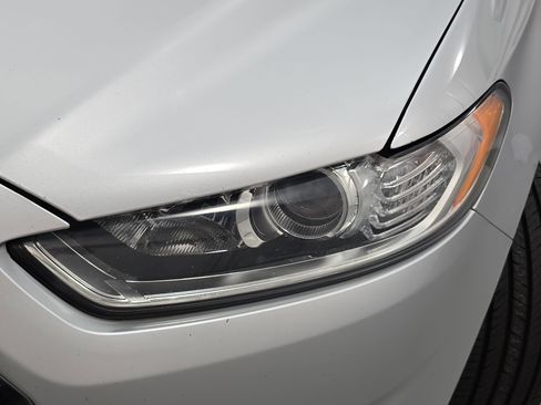 Used 2016 Ford Fusion Titanium image 30