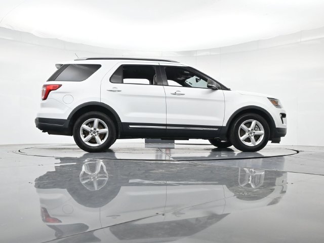Used 2019 Ford Explorer XLT w/ Equipment Group 202A FWD image 36