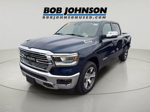 Used 2023 RAM 1500 Laramie AWD/4WD image 3