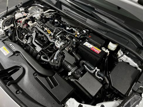 Used 2024 Toyota Corolla SE image 11