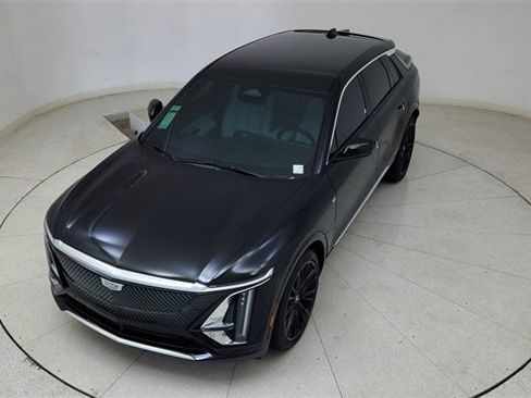 Used 2025 Cadillac Lyriq Luxury image 78