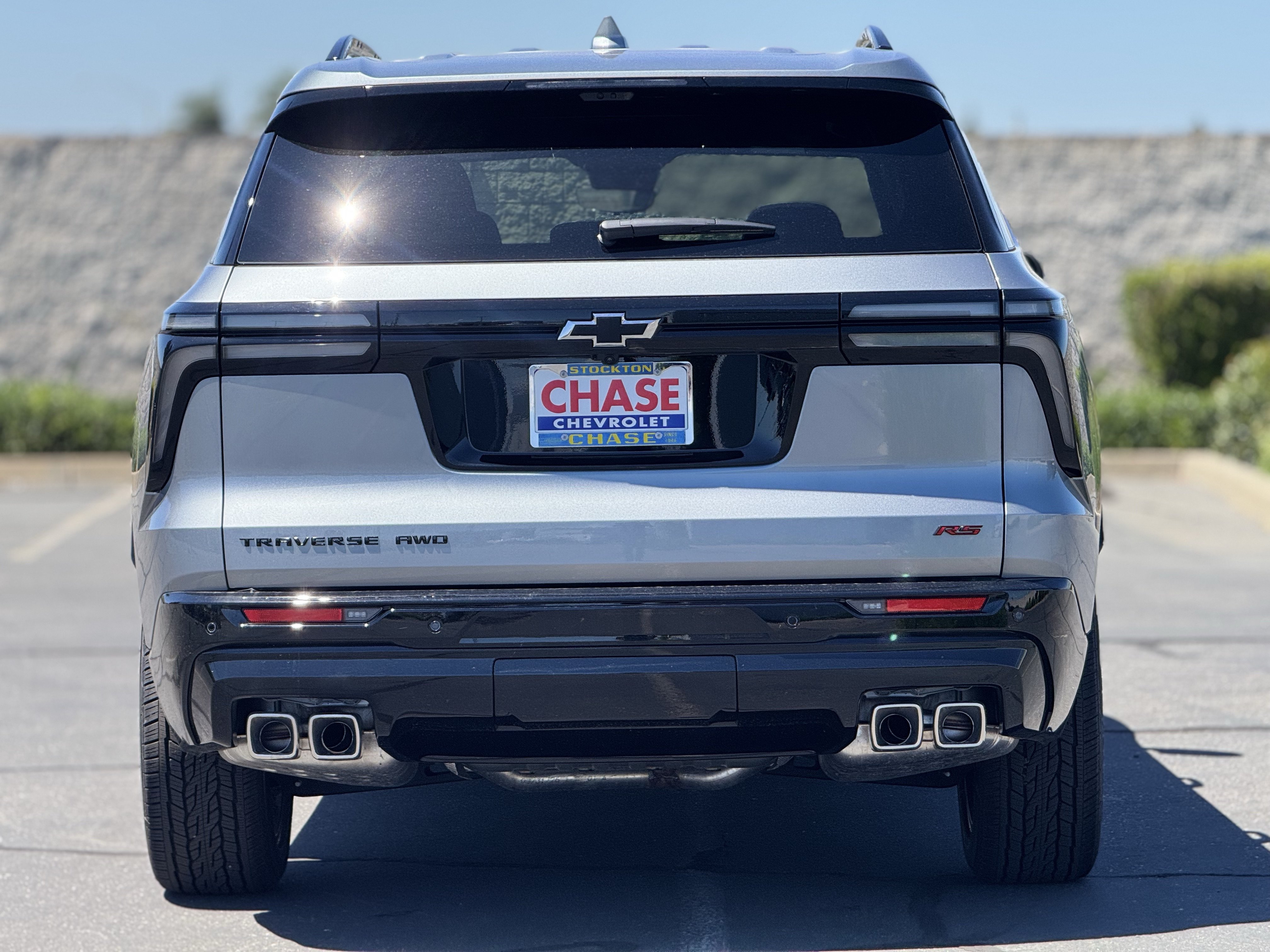 New 2026 Chevrolet Traverse RS w/ LPO, Floor Liner Package AWD/4WD image 6