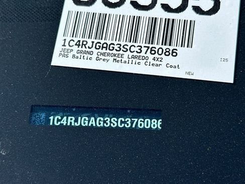 New 2025 Jeep Grand Cherokee Laredo X image 26