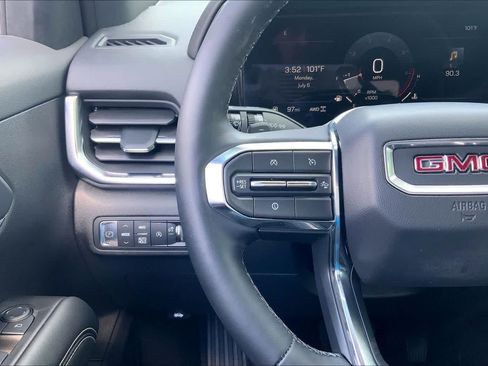 Used 2025 GMC Terrain Elevation AWD/4WD image 24