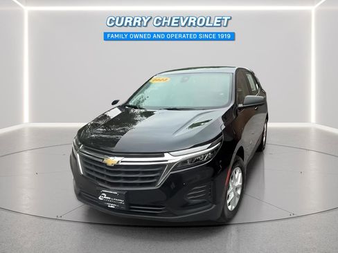 Used 2023 Chevrolet Equinox LS FWD image 3