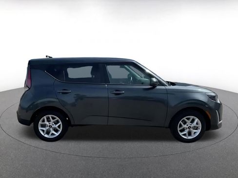 Used 2025 Kia Soul LX w/ LX Technology Package image 14