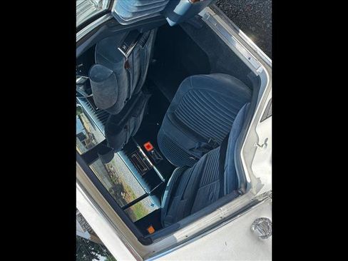 Used 1988 Cadillac Brougham image 34