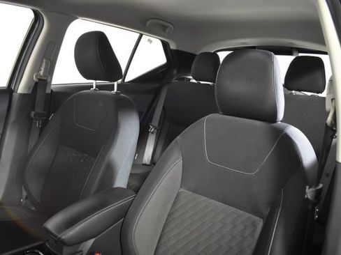Used 2024 Nissan Kicks SV FWD image 10