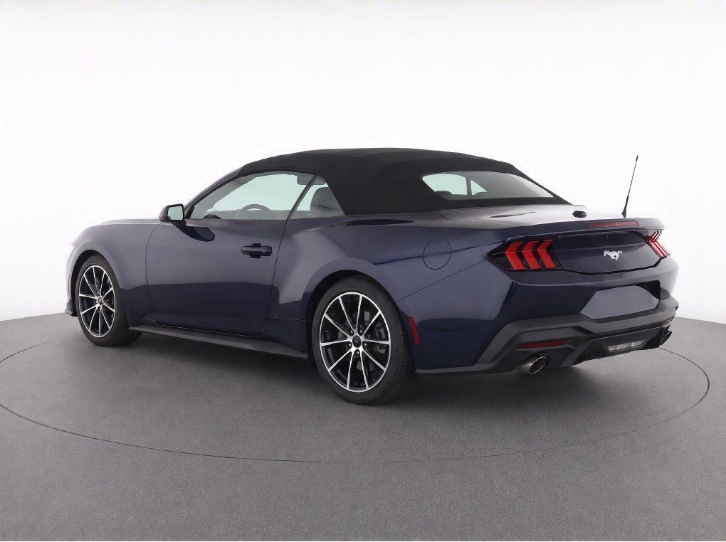 Used 2021 Ford Mustang Premium w/ Equipment Group 201A RWD image 3
