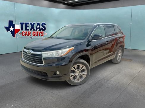 Used 2015 Toyota Highlander XLE AWD/4WD image 1