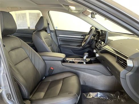 Certified 2024 Nissan Altima 2.0 SR image 18