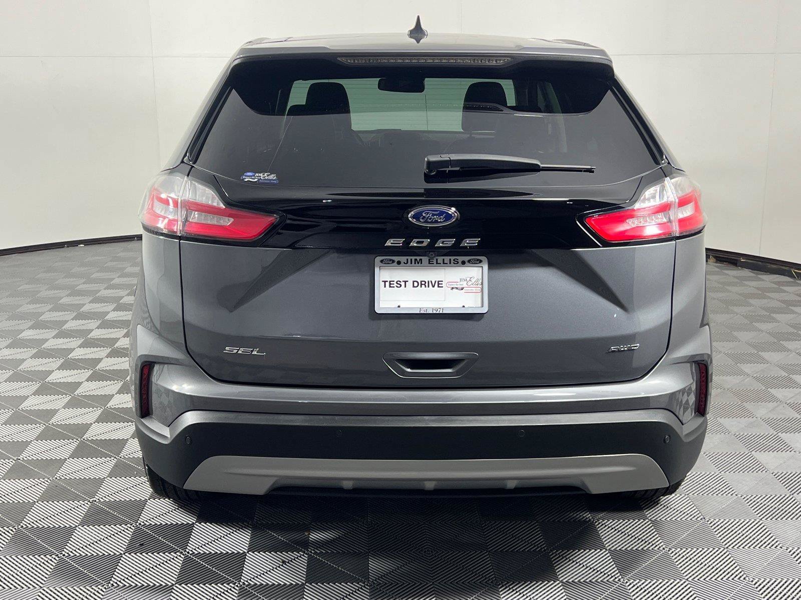 Used 2022 Ford Edge SEL w/ Convenience Package AWD/4WD image 5