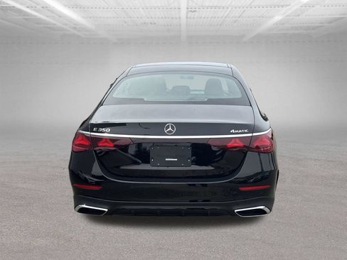Used 2026 Mercedes-Benz E 350 4MATIC Sedan image 4