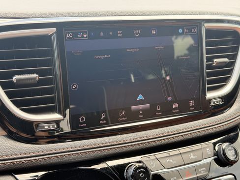 Used 2026 Chrysler Pacifica Pinnacle FWD image 36