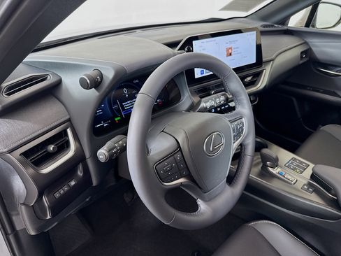 Certified 2026 Lexus UX 300h AWD w/ Accessory Package (2T) image 9