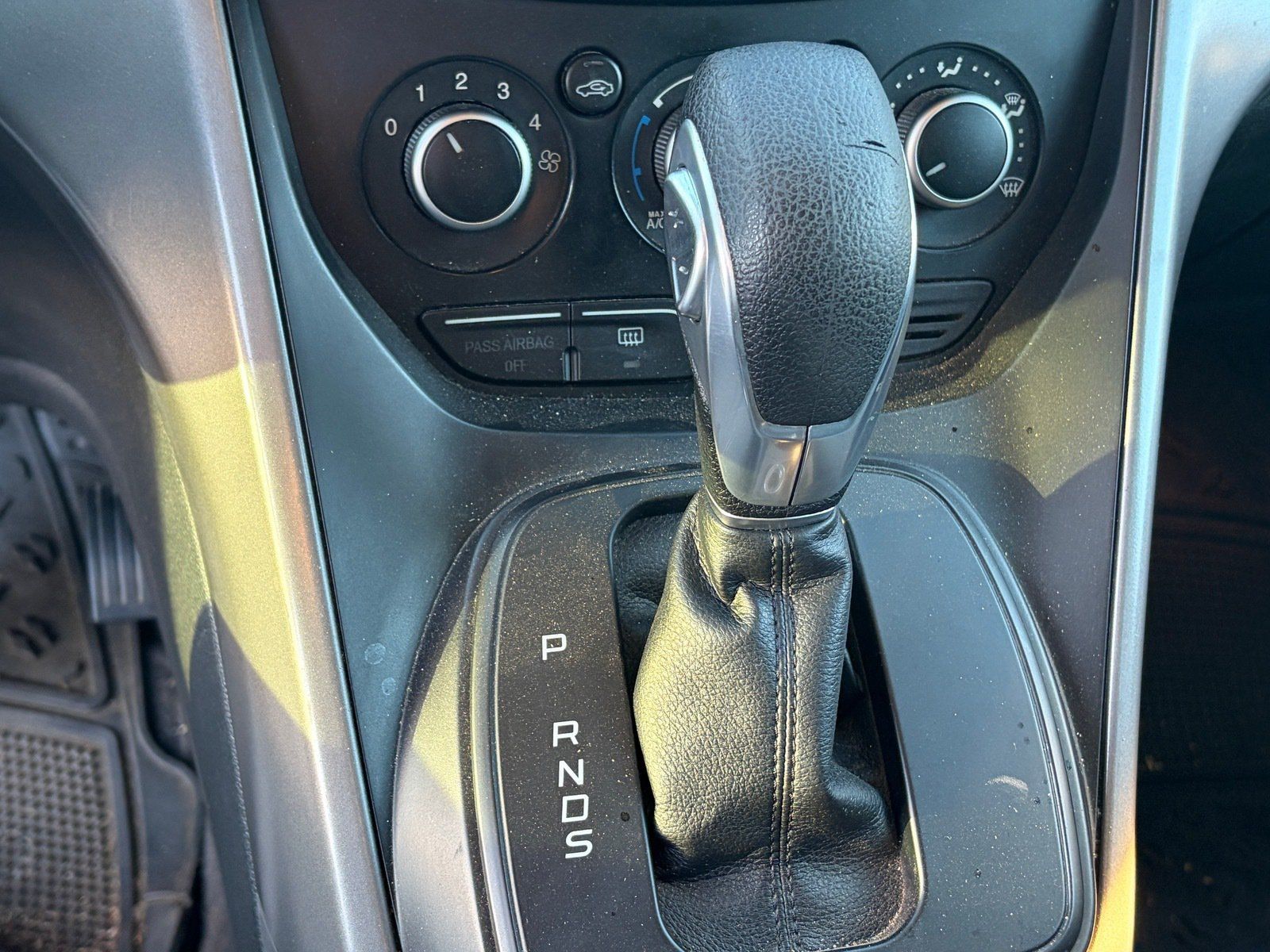 Used 2016 Ford Escape SE FWD image 13