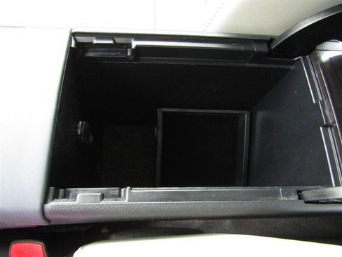 Used 2013 Toyota Avalon XLE image 20