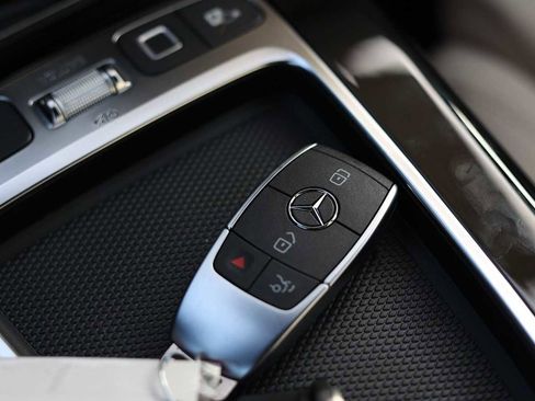 Used 2025 Mercedes-Benz CLA 250 4MATIC image 20