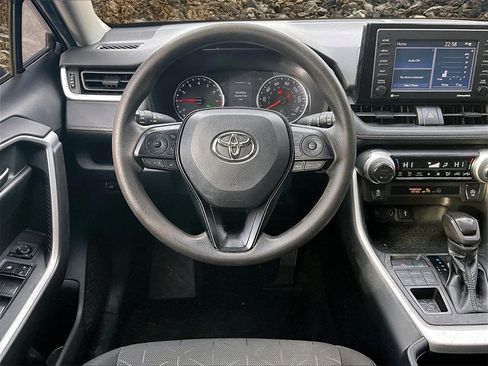 Used 2020 Toyota RAV4 XLE w/ All Weather Liner Package image 5