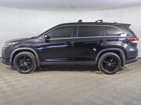 Used 2019 Toyota Highlander SE AWD/4WD image 15