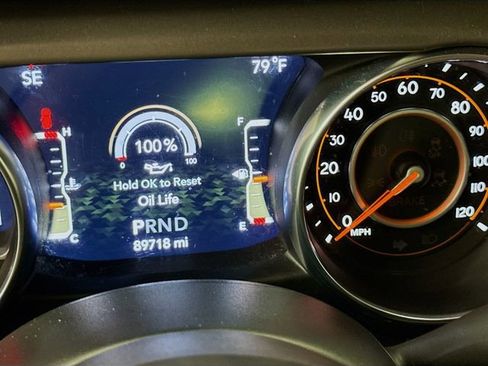 Used 2020 Jeep Wrangler Unlimited Sport image 12